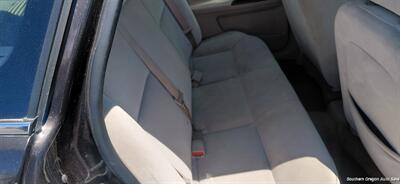 2009 Chevrolet Impala LT - Photo 4 - Medford, OR 97501