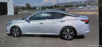 2019 Nissan Altima 2.5 SV - Photo 1 - Medford, OR 97501
