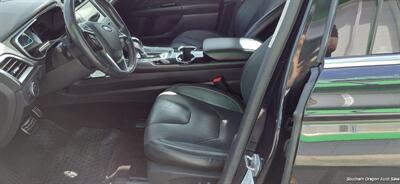 2015 Ford Fusion Titanium - Photo 3 - Medford, OR 97501