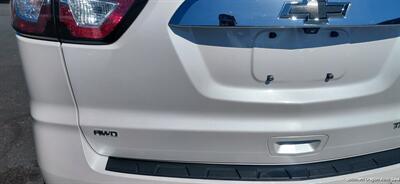 2016 Chevrolet Traverse LT   - Photo 11 - Medford, OR 97501