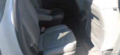 2016 Chevrolet Traverse LT   - Photo 10 - Medford, OR 97501