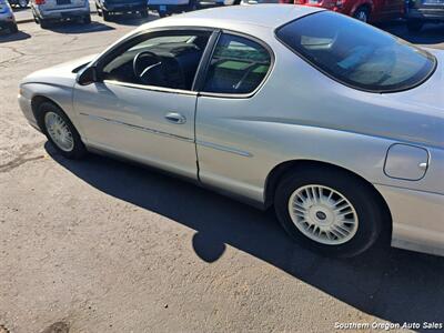 2002 Chevrolet Monte Carlo LS   - Photo 2 - Medford, OR 97501