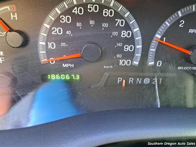 2001 Ford F-150 Lariat   - Photo 6 - Medford, OR 97501