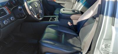 2012 Chevrolet Tahoe LT - Photo 3 - Medford, OR 97501