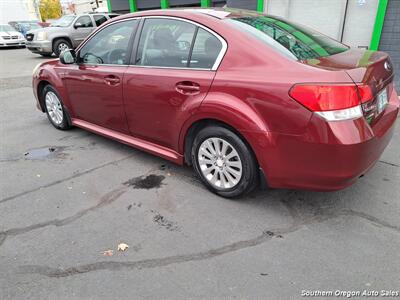 2011 Subaru Legacy 2.5i   - Photo 6 - Medford, OR 97501