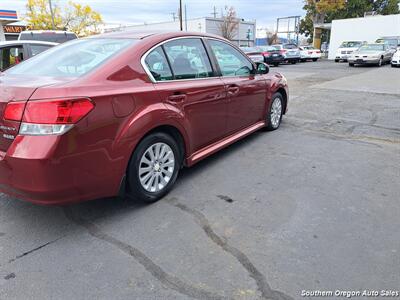 2011 Subaru Legacy 2.5i   - Photo 9 - Medford, OR 97501