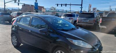 2011 Ford Fiesta SE   - Photo 4 - Medford, OR 97501
