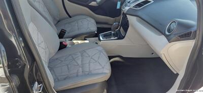2011 Ford Fiesta SE   - Photo 8 - Medford, OR 97501