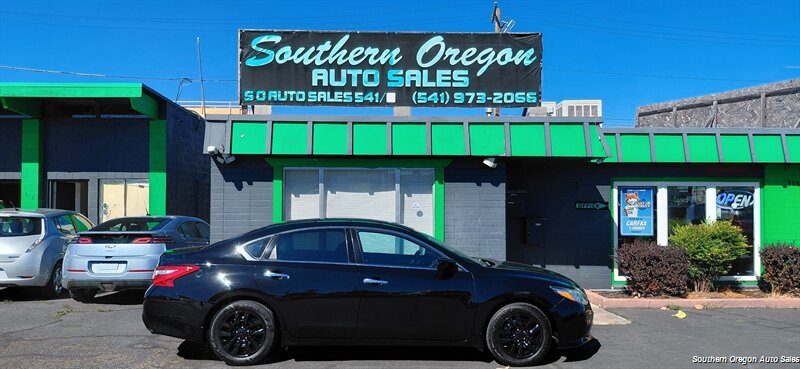 2018 Nissan Altima 2.5 S   - Photo 1 - Medford, OR 97501