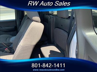 2010 Nissan Frontier SE V6   - Photo 6 - Tooele, UT 84074