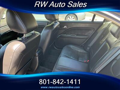 2011 Ford Fusion SEL   - Photo 6 - Tooele, UT 84074
