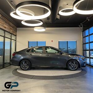 2021 Kia Forte GT-Line   - Photo 2 - Kaysville, UT 84037