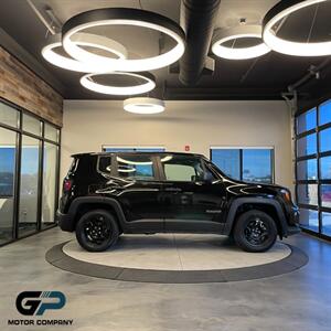 2021 Jeep Renegade Sport   - Photo 2 - Kaysville, UT 84037