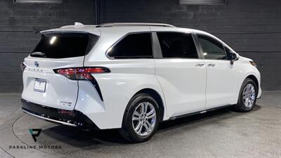 2022 Toyota Sienna Platinum 7 Passenger   - Photo 8 - South Salt Lake City, UT 84115