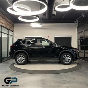 2022 Mazda CX-5 2.5 S Preferred Package   - Photo 2 - Kaysville, UT 84037