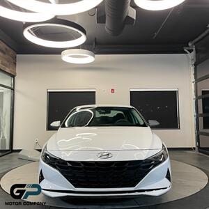 2021 Hyundai Elantra Hybrid Blue   - Photo 8 - Kaysville, UT 84037