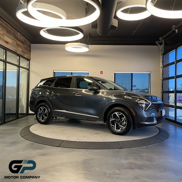 2023 Kia Sportage LX   - Photo 1 - Kaysville, UT 84037