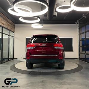 2017 Jeep Grand Cherokee Limited   - Photo 4 - Kaysville, UT 84037