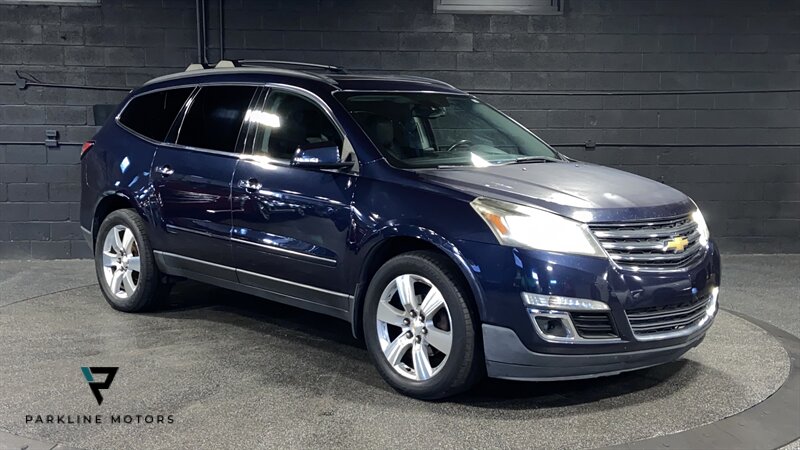 2015 Chevrolet Traverse LTZ   - Photo 1 - South Salt Lake City, UT 84115