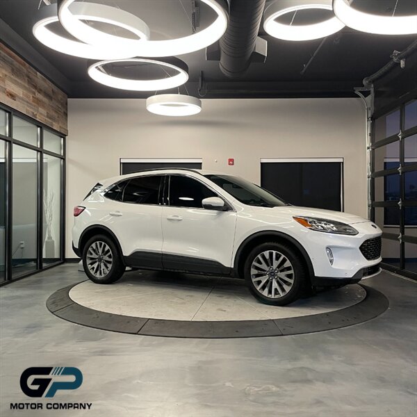 2020 Ford Escape Titanium   - Photo 1 - Kaysville, UT 84037