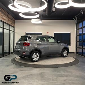 2022 Hyundai Venue SE   - Photo 3 - Kaysville, UT 84037