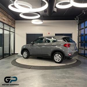 2022 Hyundai Venue SE   - Photo 5 - Kaysville, UT 84037