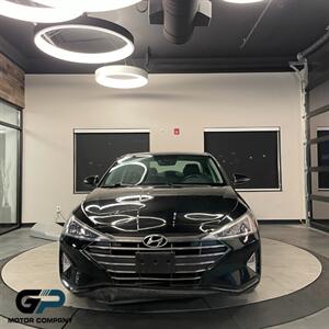 2019 Hyundai Elantra Limited   - Photo 8 - Kaysville, UT 84037