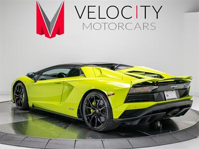 2019 Lamborghini Aventador S Roadster   - Photo 8 - Nashville, TN 37217