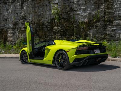 2019 Lamborghini Aventador S Roadster   - Photo 26 - Nashville, TN 37217