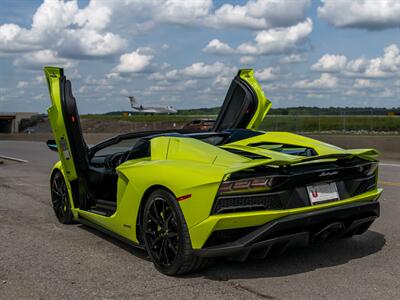 2019 Lamborghini Aventador S Roadster   - Photo 36 - Nashville, TN 37217