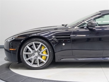 2013 Aston Martin Vantage Roadster   - Photo 14 - Nashville, TN 37217