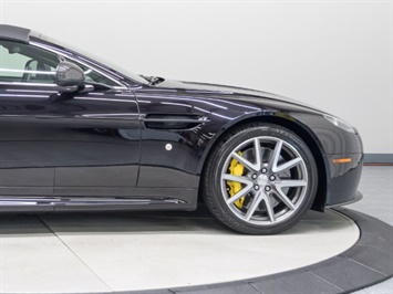 2013 Aston Martin Vantage Roadster   - Photo 17 - Nashville, TN 37217