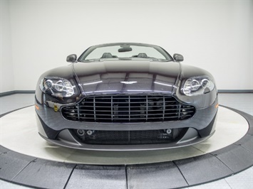 2013 Aston Martin Vantage Roadster   - Photo 8 - Nashville, TN 37217