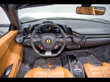 2013 Ferrari 458 Spider   - Photo 13 - Nashville, TN 37217