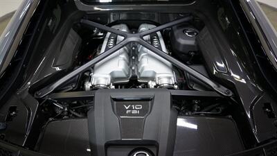 2017 Audi R8 5.2 quattro V10 Plus   - Photo 34 - Nashville, TN 37217