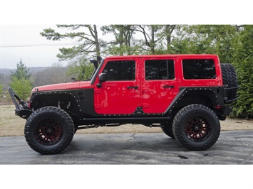 2013 Jeep Wrangler Unlimited Sahara   - Photo 14 - Nashville, TN 37217