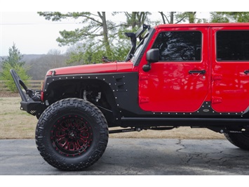 2013 Jeep Wrangler Unlimited Sahara   - Photo 17 - Nashville, TN 37217