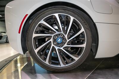 2014 BMW i8   - Photo 78 - Nashville, TN 37217