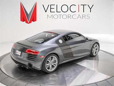 2015 Audi R8 5.2 quattro   - Photo 16 - Nashville, TN 37217