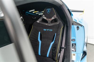 2023 Lamborghini Huracan STO - Photo 28 - Nashville, TN 37217