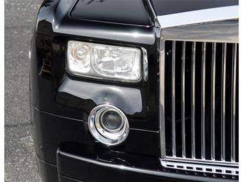 2005 Rolls-Royce Phantom   - Photo 53 - Nashville, TN 37217