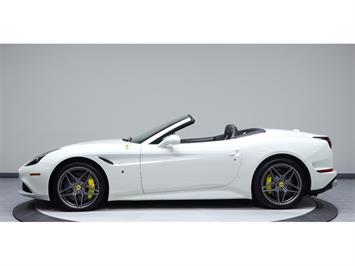 2015 Ferrari California T   - Photo 37 - Nashville, TN 37217