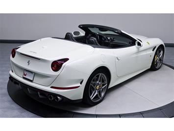 2015 Ferrari California T   - Photo 14 - Nashville, TN 37217