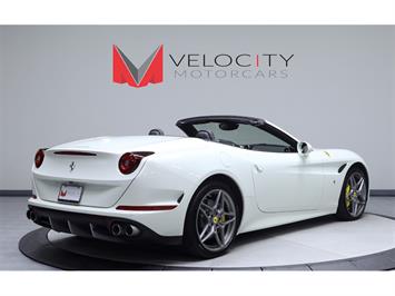 2015 Ferrari California T   - Photo 4 - Nashville, TN 37217