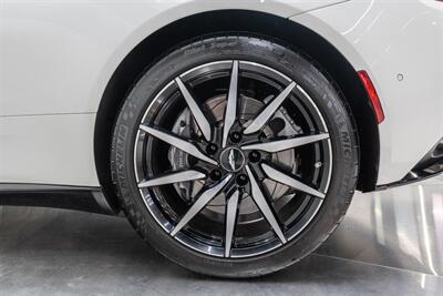 2018 Aston Martin DB11 V12   - Photo 102 - Nashville, TN 37217