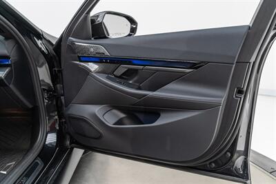 2025 BMW M5   - Photo 55 - Nashville, TN 37217