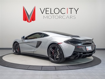 2017 McLaren 570GT   - Photo 4 - Nashville, TN 37217