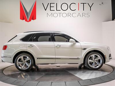 2017 Bentley Bentayga W12   - Photo 4 - Nashville, TN 37217