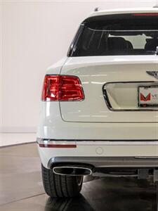 2017 Bentley Bentayga W12   - Photo 20 - Nashville, TN 37217