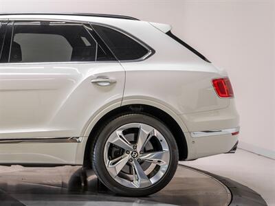 2017 Bentley Bentayga W12   - Photo 23 - Nashville, TN 37217